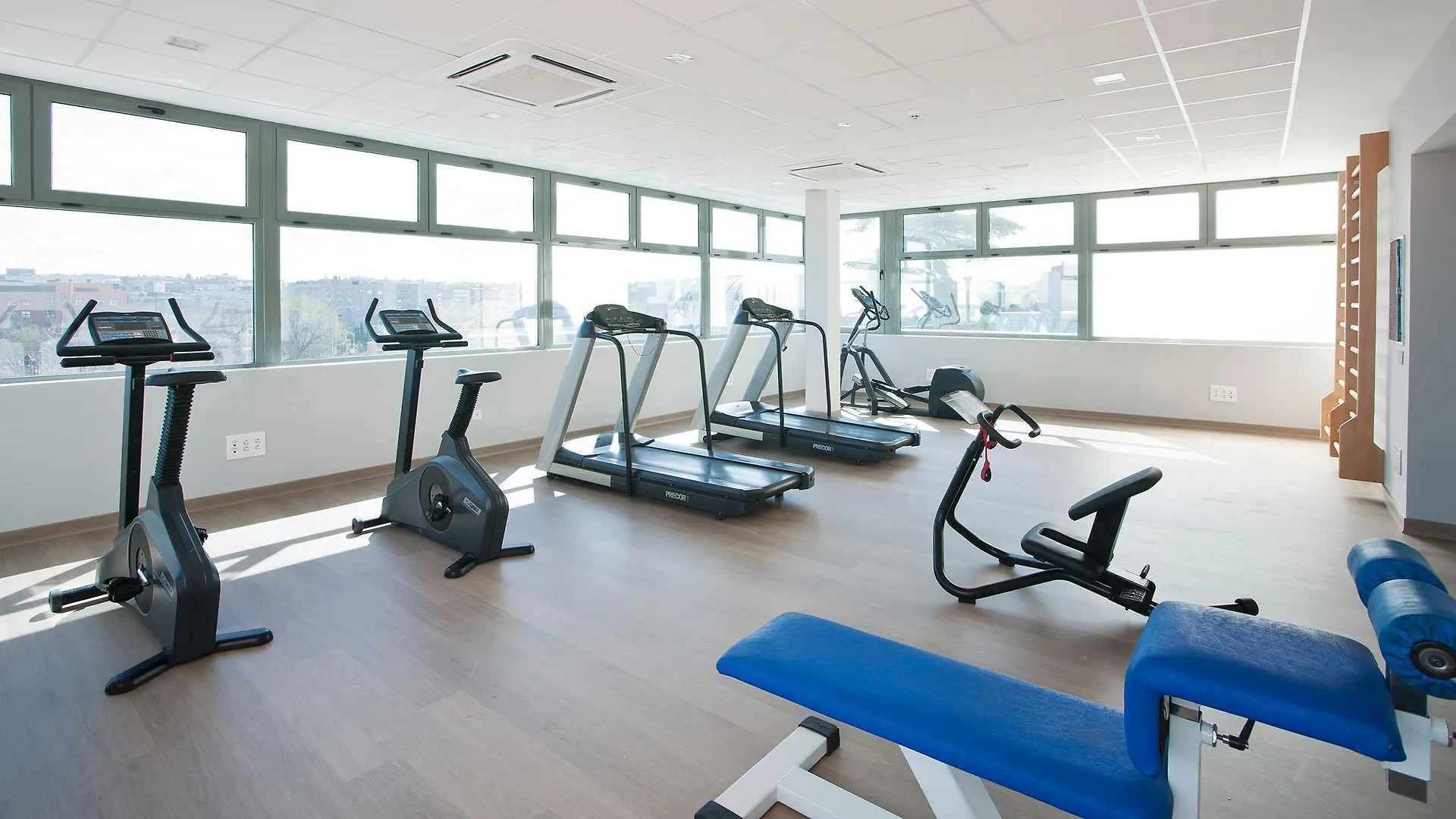 Uve Alcobendas Hotel