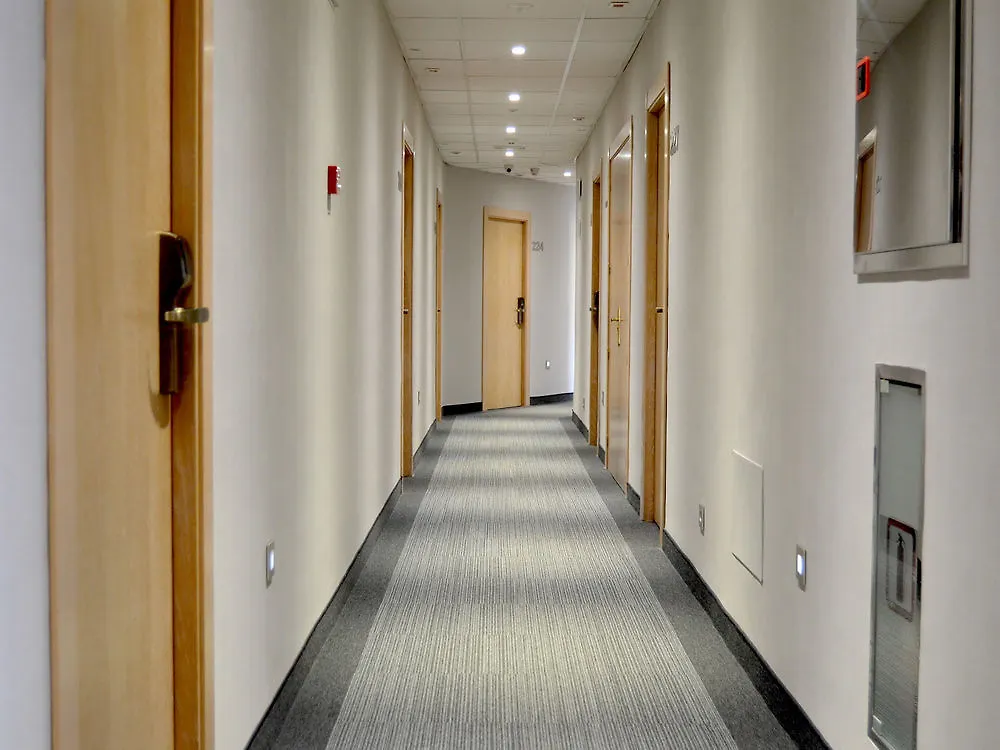 Uve Alcobendas Hotel